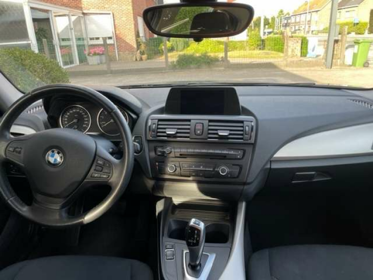 BMW 116 i AUTOMAAT/NAVI/PDC/17