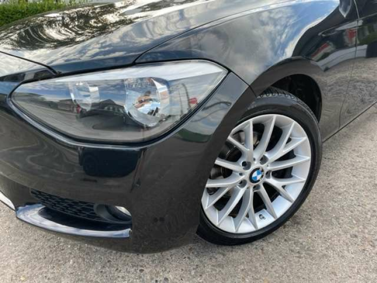 BMW 116 i AUTOMAAT/NAVI/PDC/17