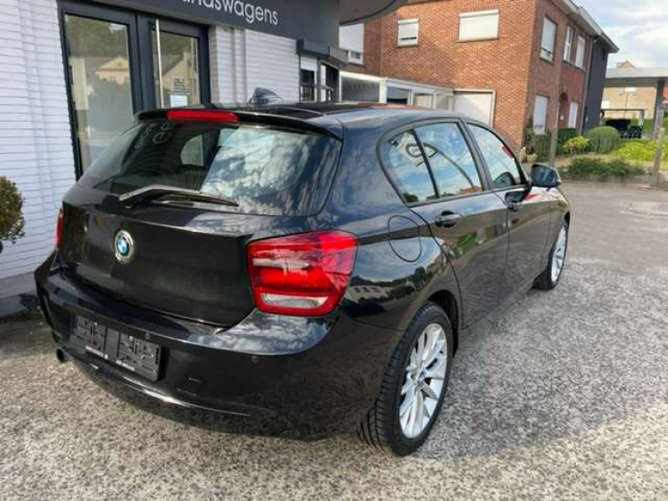 BMW 116 i AUTOMAAT/NAVI/PDC/17