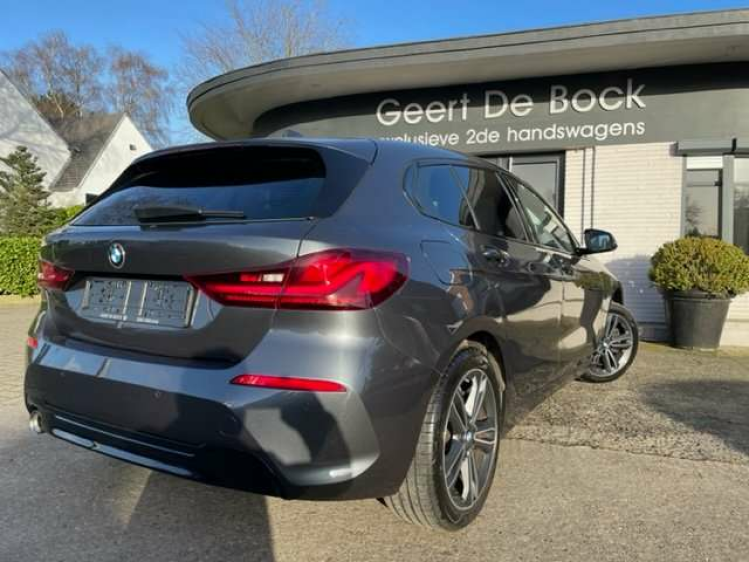 BMW 118 i SPORTLINE/NAVI18