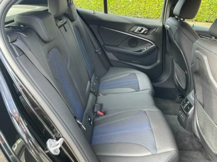 BMW 118 118iA M SPORT/AUTOMAAT/NAVI/19