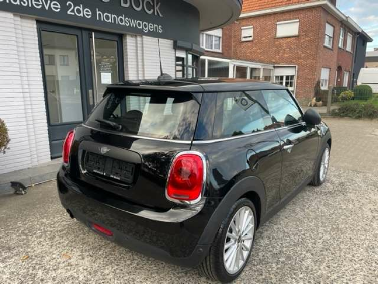 MINI One A SPORT/AUTOMAAT/NAVI/17