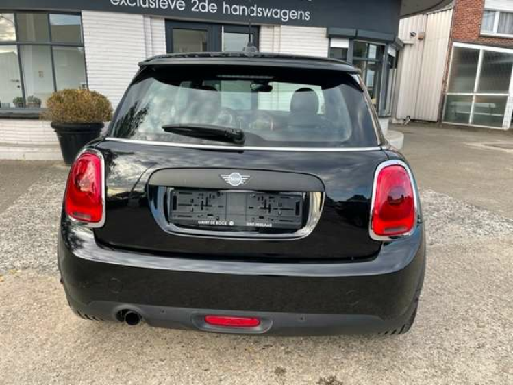 MINI One A SPORT/AUTOMAAT/NAVI/17