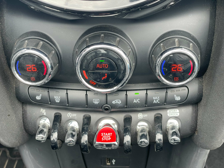 MINI Cooper Cabrio AUT/H. KARDON/NAVI/17