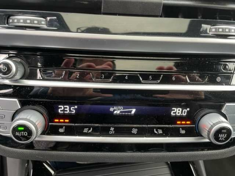 BMW X3 iAS xDrive30eMSPORT/HEADUP/PANO/HARMAN K Geert De Bock