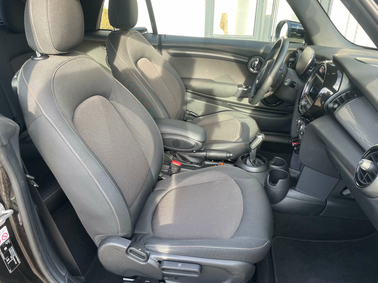 MINI Cooper Cabrio DCT/CABRIO/PDC/ZETELVERW./ALU Geert De Bock