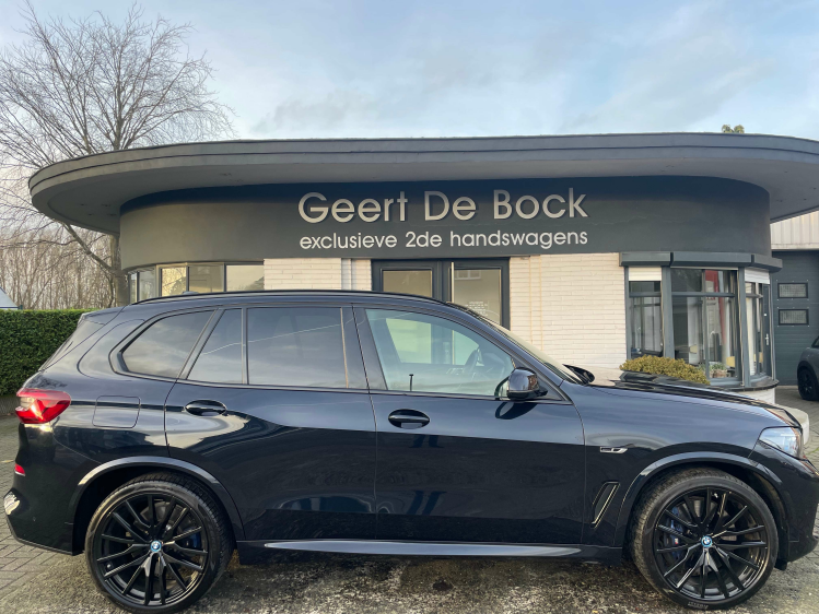 BMW X5 xDrive45e /MSPORT/PANO/LAZER/21