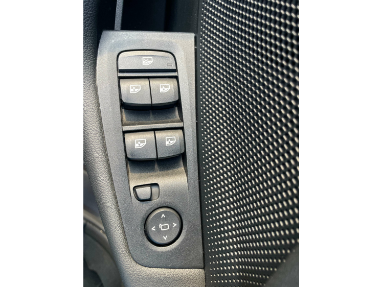 BMW 118 118i SPORT NAVI/PDC/ALU Geert De Bock