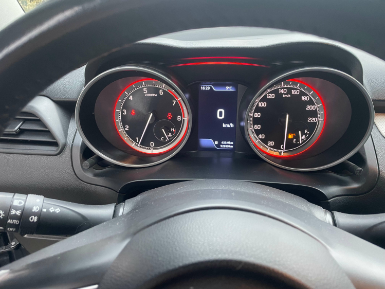 Suzuki Swift 1.2i SHVS GL 12V/HYBRIDE/CAMERA/PDC/ALU Geert De Bock