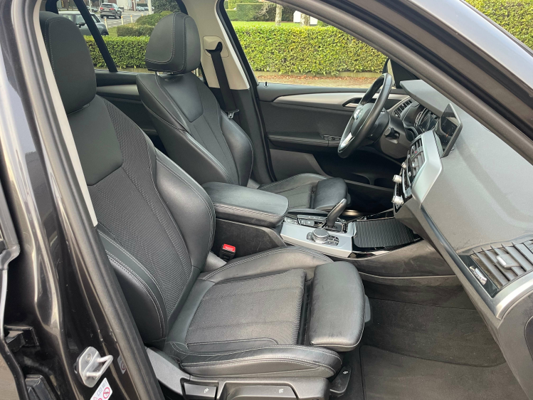 BMW X3 2.0 dA xDrive/NAVI/PANO/CAMERA/19