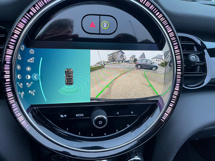 MINI Cooper Cabrio 1.5AUT/ SPORTNAVI/CAMERA/LEDER/PDC Geert De Bock