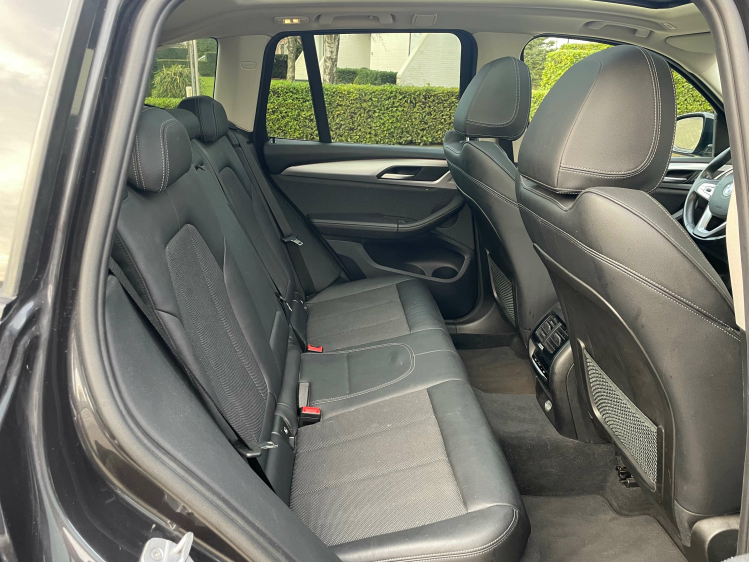 BMW X3 2.0 dA xDrive/NAVI/PANO/CAMERA/19