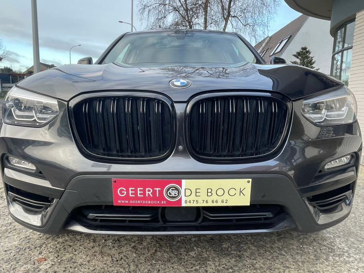 BMW X3 2.0 dA xDrive/NAVI/PANO/CAMERA/19