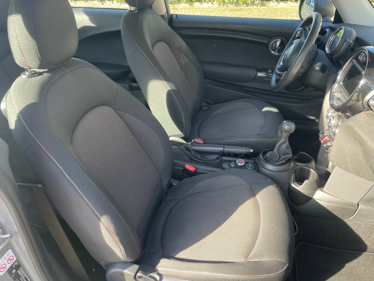 MINI One 1.5/ZETELVERWARMING/PDC Geert De Bock