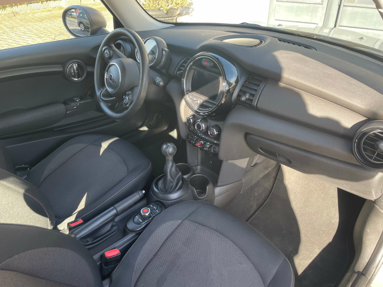 MINI One 1.5/ZETELVERWARMING/PDC Geert De Bock