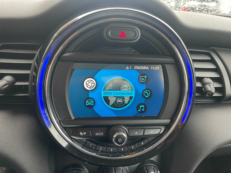 MINI One 1.5/ZELTELVERWARMING/PDC/ALU BLACK Geert De Bock