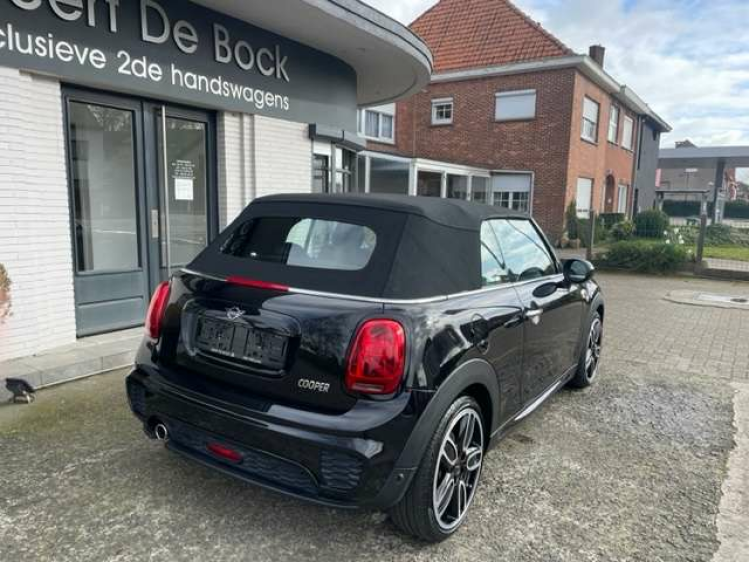 MINI Cooper Cabrio AUT/JCW KIT/NAVI/HARM KARDON/18