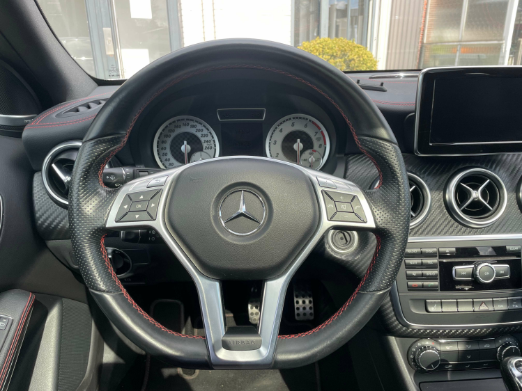 Mercedes-Benz A 200 AMG PAKKET/NAVI/PANO DAK/HARMAN KARDON Geert De Bock