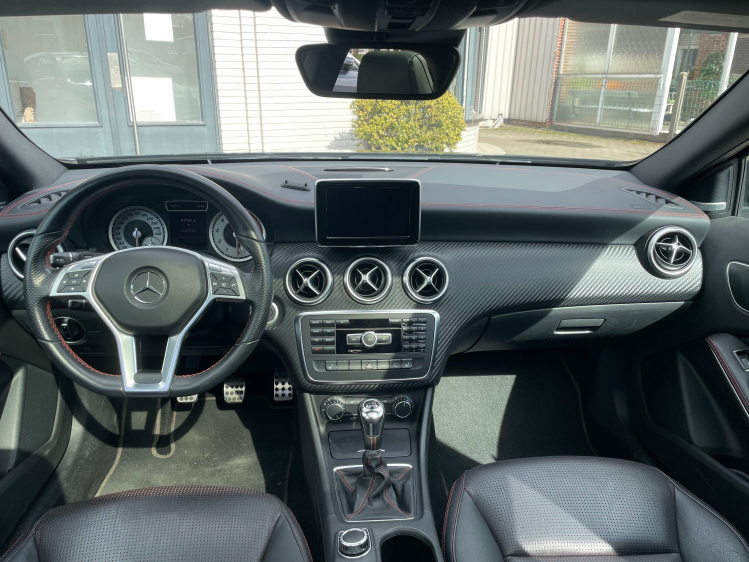 Mercedes-Benz A 200 AMG PAKKET/NAVI/PANO DAK/HARMAN KARDON Geert De Bock