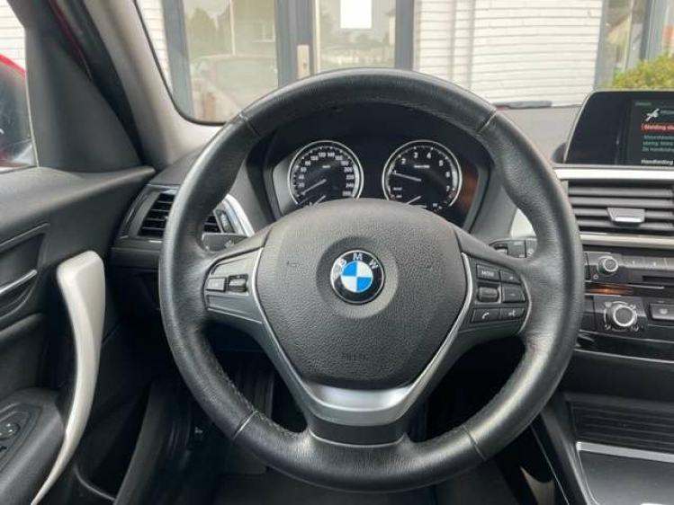 BMW 116 BLACK SPORT / NAVI/LEDER/ALU BLACK Geert De Bock