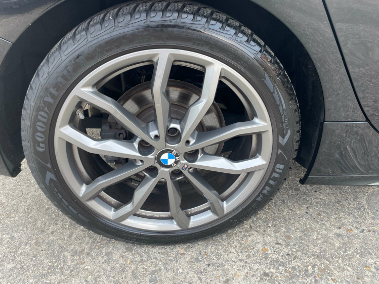 BMW 118 118iAUT M SPORT/NAVI/PDC/18