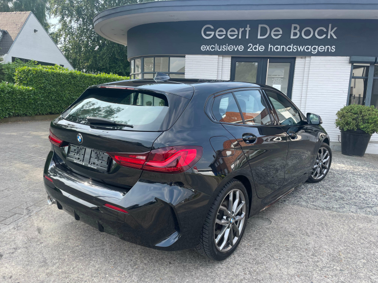 BMW 118 118iAUT M SPORT/NAVI/PDC/18