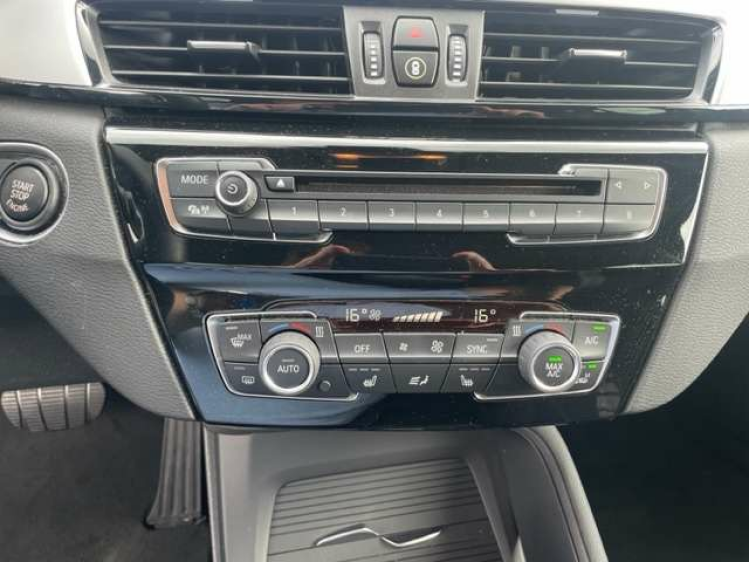 BMW X1 SPORT/AUT/NAVI/PDC/CAMERA/19