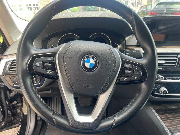 BMW 530 530eA/LUXURY/CAMERA/NAVI PRO/LEDER/ALU Geert De Bock