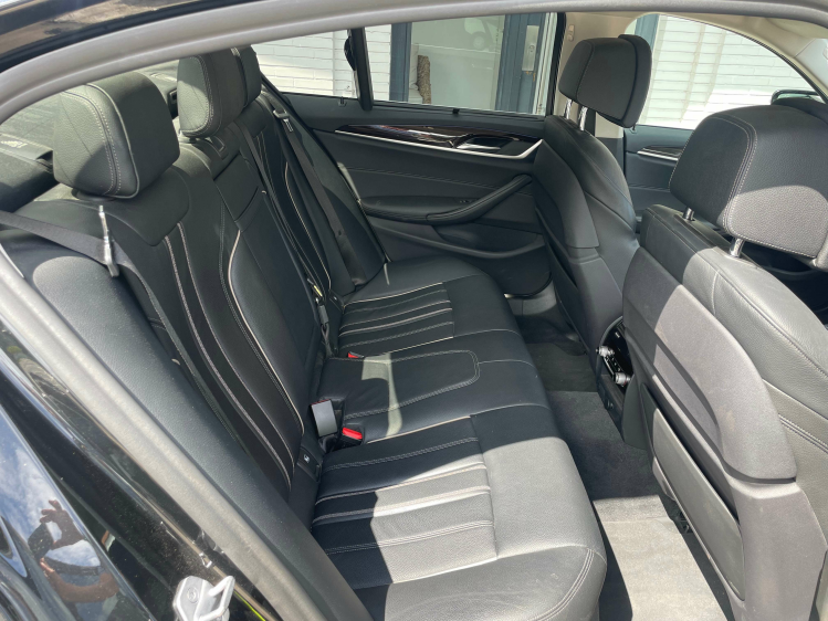 BMW 530 530eA/LUXURY/CAMERA/NAVI PRO/LEDER/ALU Geert De Bock