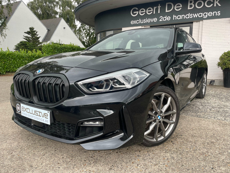 BMW 118 118iAUT M SPORT/NAVI/APPLE CARPLAY/18