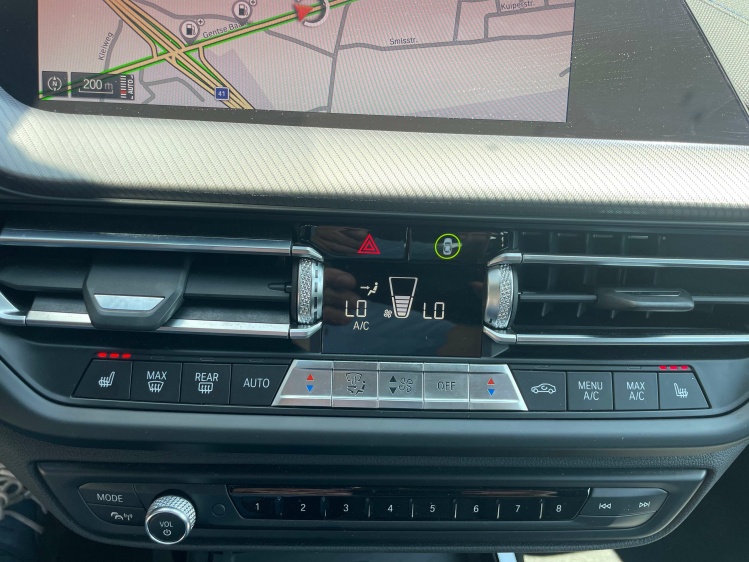 BMW 118 118iAUT M SPORT/NAVI/APPLE CARPLAY/18