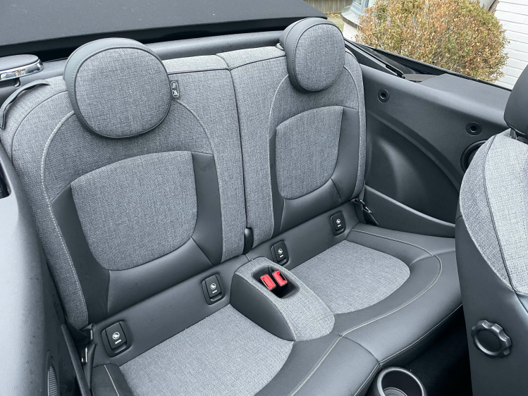 MINI Cooper Cabrio SPORT/SLECHTS*22700KM* Geert De Bock