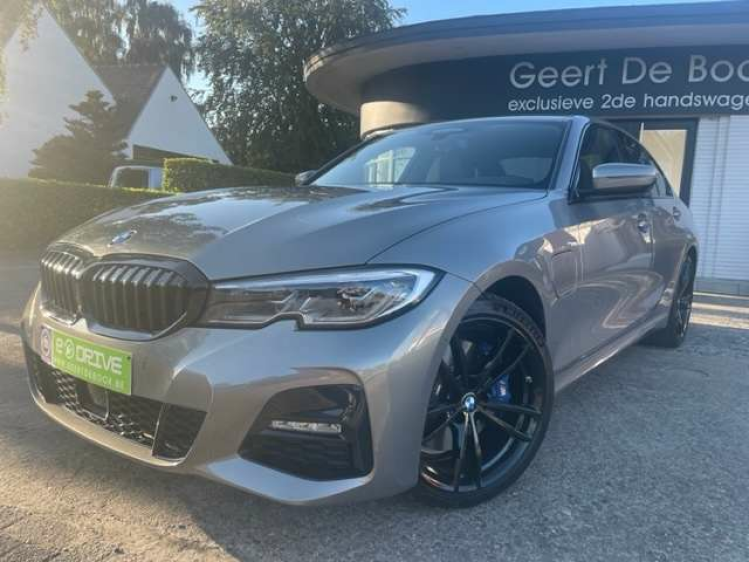 BMW 330 330eA MSPORT/INDIVIDUAL/HEAD UP/19