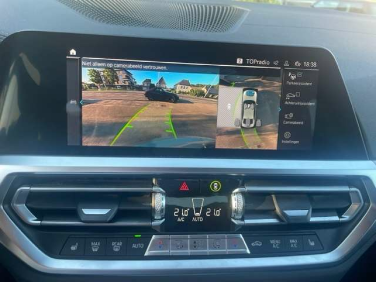 BMW 330 330eA MSPORT/INDIVIDUAL/HEAD UP/19