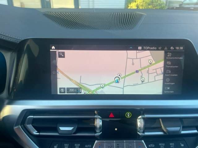 BMW 330 330eA MSPORT/INDIVIDUAL/HEAD UP/19