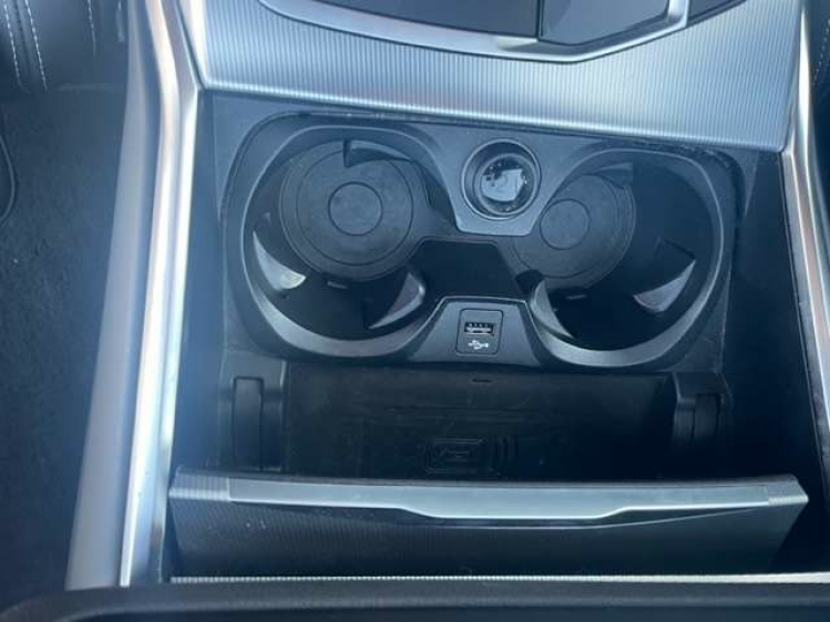 BMW 330 330eA MSPORT/INDIVIDUAL/HEAD UP/19