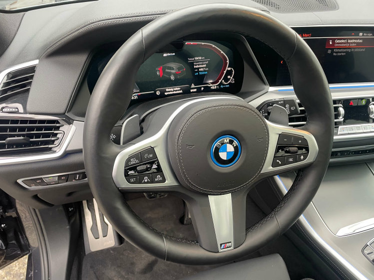 BMW X5 xDrive45e /M SPORT/PANO DAK/20