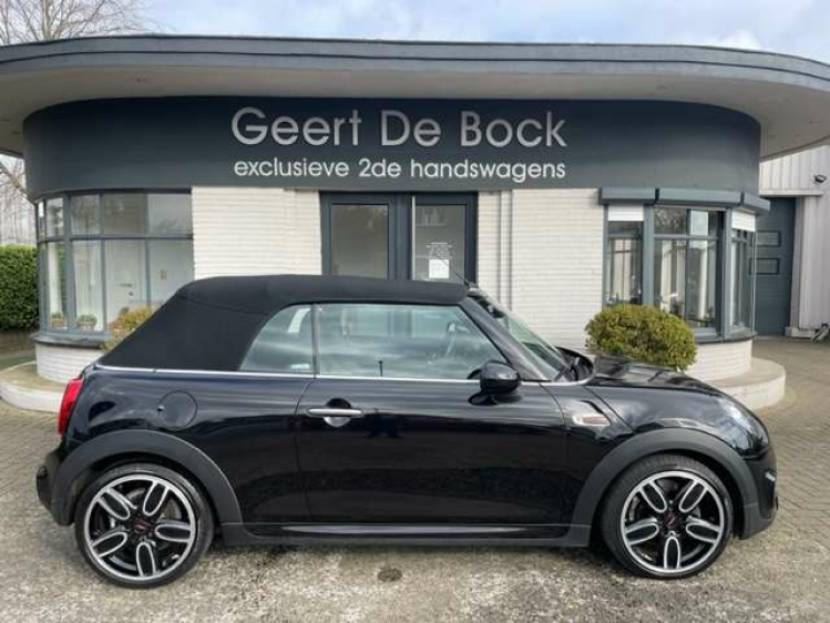 MINI Cooper Cabrio AUT/JCW KIT/NAVI/HARM K/18
