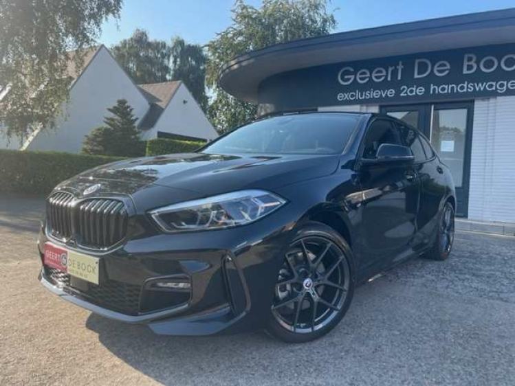 BMW 118 118iAUT/MSPORT/HARMAN K./P18