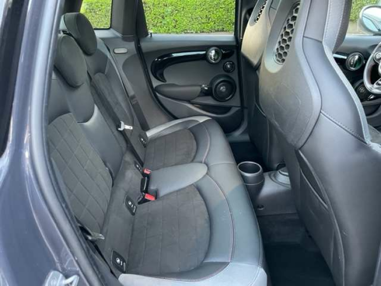 MINI Cooper S 2.0AS/JCW KIT/NAVI/PANO/HARMAN KARDON/ALU JCW BL Geert De Bock