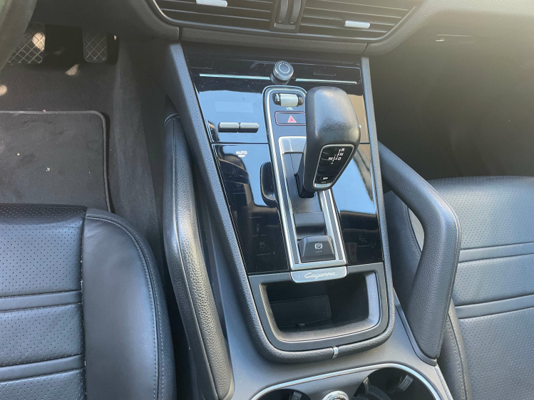 Porsche Cayenne COUPE 3.0 Turbo V6 Tiptronic S/PANO/21