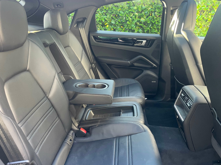 Porsche Cayenne COUPE 3.0 Turbo V6 Tiptronic S/PANO/21