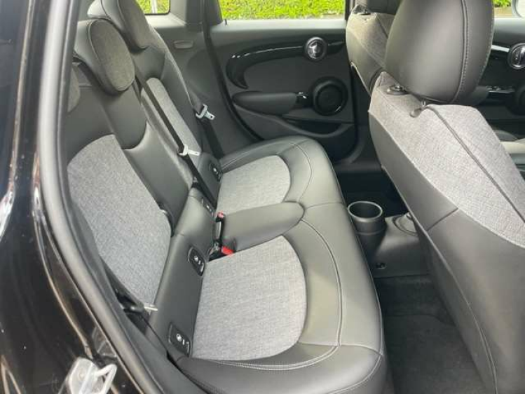 MINI One 1.5 5DEURS SPORTZETELS/PDC/ALU BLACK**VERKOCHT Geert De Bock