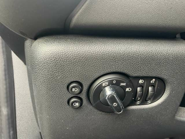 MINI One 1.5 5DEURS SPORTZETELS/PDC/ALU BLACK**VERKOCHT Geert De Bock