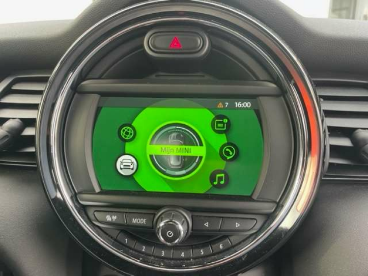 MINI One 1.5 5DEURS SPORTZETELS/PDC/ALU BLACK**VERKOCHT Geert De Bock