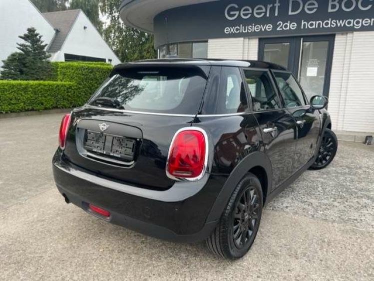 MINI One 1.5 5DEURS SPORTZETELS/PDC/ALU BLACK**VERKOCHT Geert De Bock