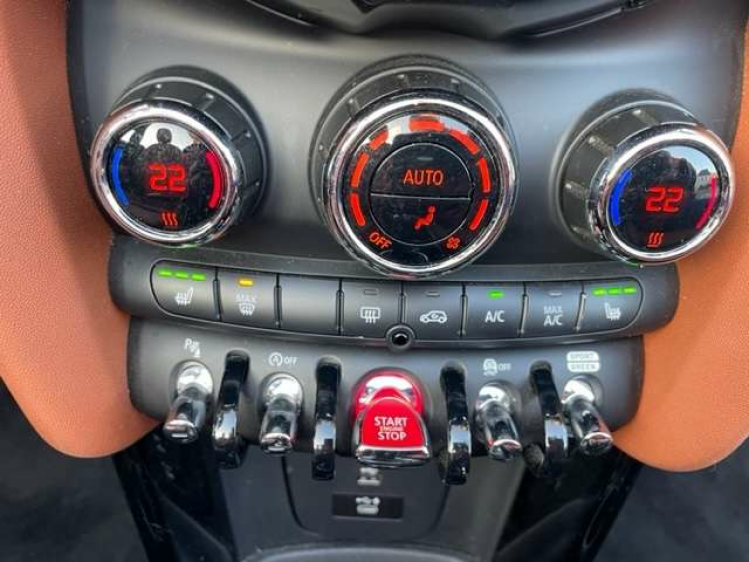 MINI John Cooper Works Cabrio 2.0AS JCW NAVI/HEAD UP/LEDER/18!