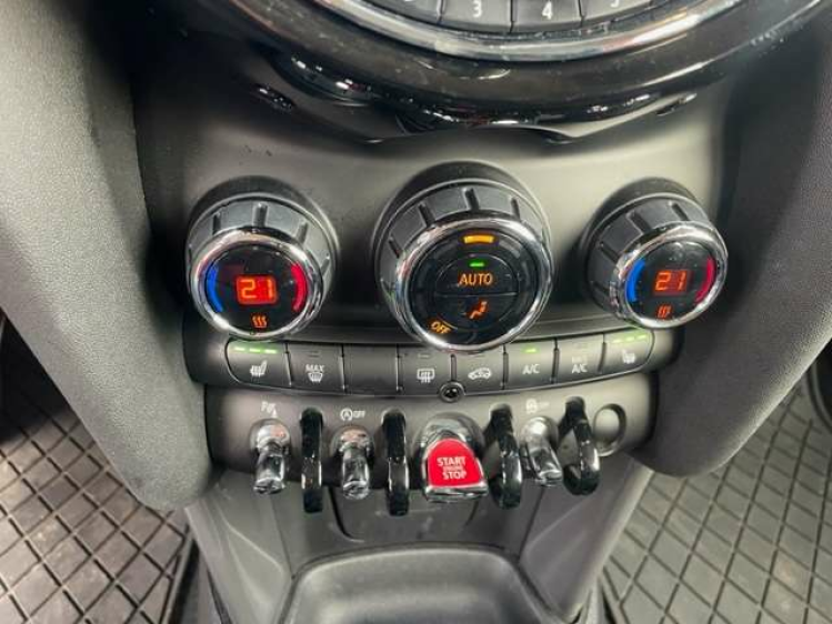 MINI One 1.5I SPORT/HARMAN KARDON/ALU BLACK Geert De Bock