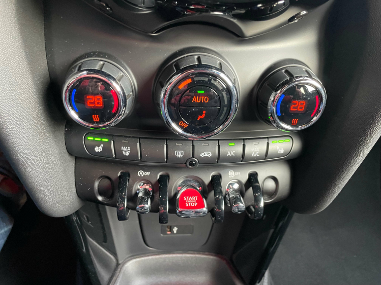 MINI One 1.5 SPORT PDC/VERW ZETELS/ ALU BLACK Geert De Bock