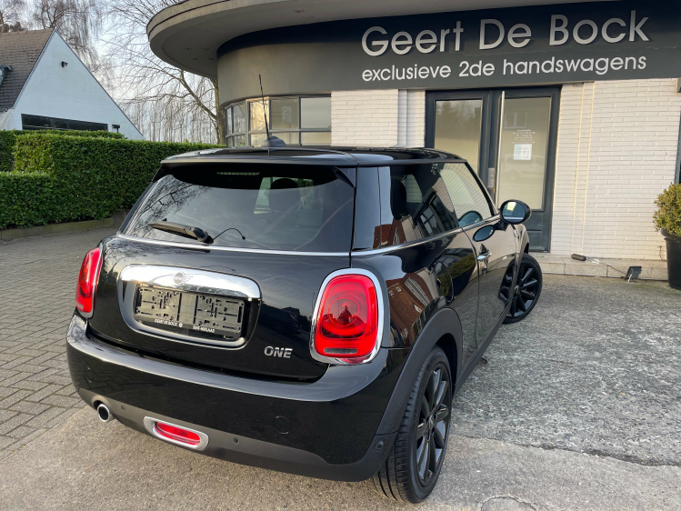 MINI One 1.5 SPORT PDC/VERW ZETELS/ ALU BLACK Geert De Bock